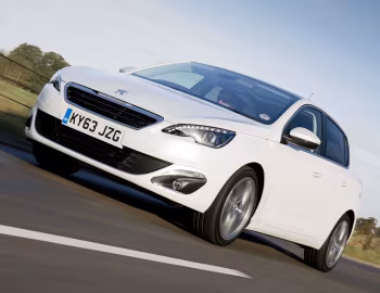 Peugeot 308 [UK-spec] '2013–17
