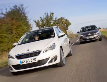 Peugeot 308 [UK-spec] '2013–17