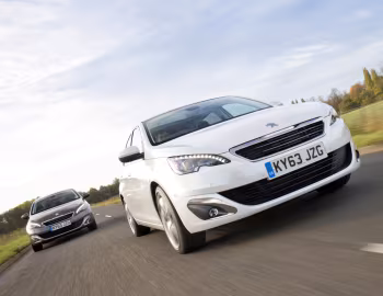 Peugeot 308 [UK-spec] '2013–17