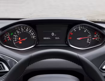 Painel Peugeot 308 [UK-spec] '2013–17