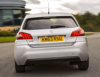 Peugeot 308 [UK-spec] '2013–17