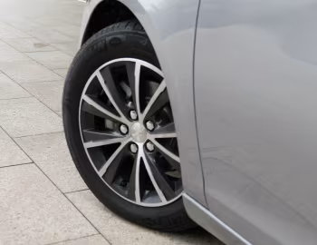 Peugeot 308 Allure [Japan] '11.2014–10.2017