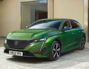 Peugeot 308 GT [UK-spec] '2022–pr.