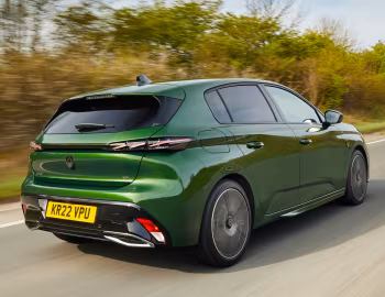 Peugeot 308 GT [UK-spec] '2022–pr.