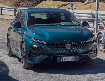 Peugeot 308 GT Hybrid [Worldwide] '2025–н.ч.