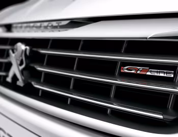 Peugeot 308 GT Line [Worldwide] '2015–17