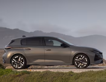 Peugeot 308 GT Plug-in Hybrid [Worldwide] '2025–pr.