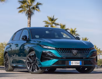 Peugeot 308 GT Plug-in Hybrid [Worldwide] '2025–pr.