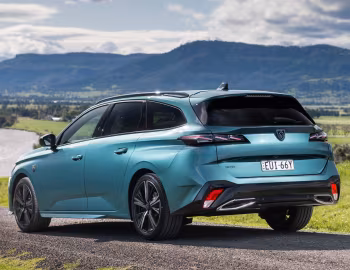 Peugeot 308 GT Premium Wagon [Australia] '2022–pr.