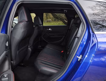 Interior Peugeot 308 SW GT [UK-spec] '2015–17