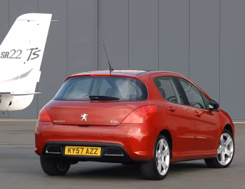 Peugeot 308 GT THP 175 5-door [UK-spec] '2008–10