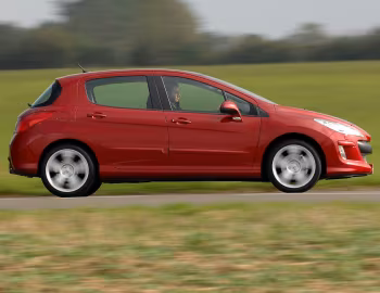 Peugeot 308 GT THP 175 5-door [UK-spec] '2008–10