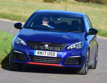Peugeot 308 GTi [UK-spec] '2017–20