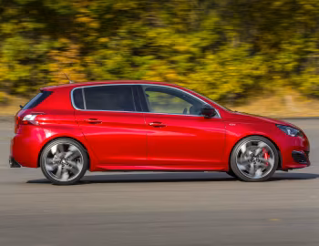 Peugeot 308 GTi [UK-spec] '2015–17