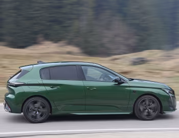 Peugeot 308 GT HYBRID [Worldwide] '2021–25