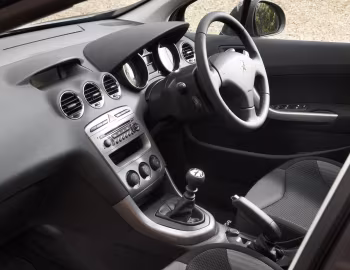 Painel frontal Peugeot 308 SW [UK-spec] '2011–14
