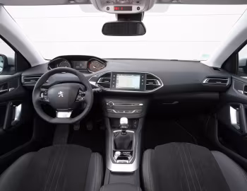 Front Panel Peugeot 308 SW [Worldwide] '2014–17