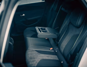 Interior Peugeot 308 SW GT HYBRID [Japan] '2022–pr.