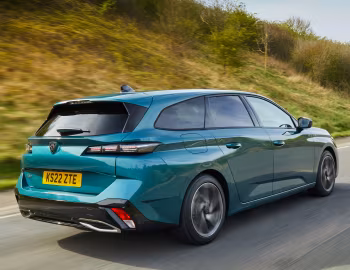 Peugeot 308 SW [UK-spec] '2022–pr.