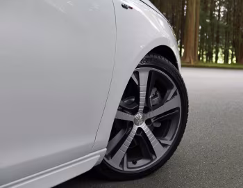 Peugeot 308 SW GT [Japan] '07.2016–10.2017