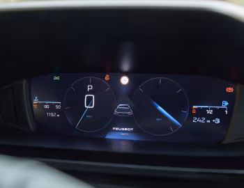 Dashboard Peugeot 308 SW [UK-spec] '2022–pr.