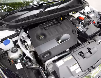Under The Hood Peugeot 308 SW GT [Japan] '07.2016–10.2017
