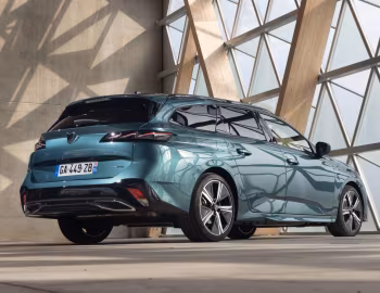 Peugeot 308 SW GT HYBRID [Worldwide] '2021–25