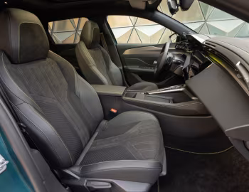 Interior Peugeot 308 SW GT HYBRID [Worldwide] '2021–25