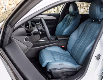 Interior Peugeot 308 SW GT HYBRID [Worldwide] '2021–25
