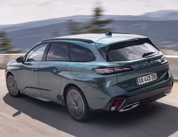 Peugeot 308 SW GT HYBRID [Worldwide] '2021–25