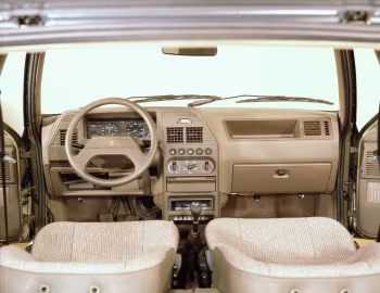 Front Panel Peugeot 309 5-door [Worldwide] '1985–89