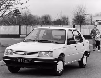 Peugeot 309 "Chorus" [France] '1987–89