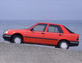 Peugeot 309 "Vital" 5-door [Worldwide] '07.1992–07.1993