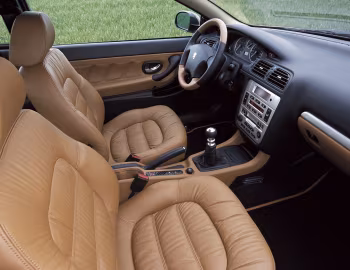 Інтер'єр Peugeot 406 Coupé [Worldwide] '2003–05