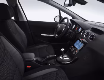 内饰 Peugeot 408 [Russia] '2017–22