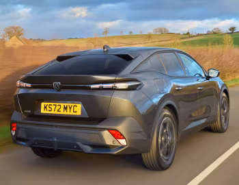 Peugeot 408 [UK-spec] '2023–26