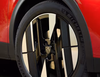Peugeot 408 GT Hybrid [UK-spec] '2026