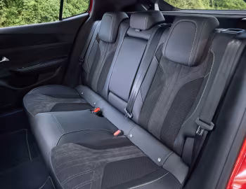 Interior Peugeot 408 GT Hybrid [UK-spec] '2026
