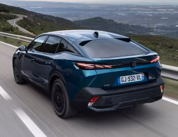Peugeot 408 GT HYBRID [Worldwide] '2022–26