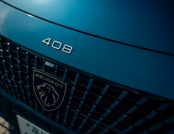 Peugeot 408 GT HYBRID [Japan] '2023–26