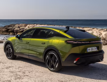 Peugeot 408 GT Plug-in Hybrid '2026