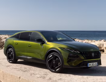 Peugeot 408 GT Plug-in Hybrid '2026