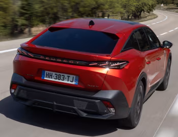 Peugeot 408 GT Plug-in Hybrid '2026
