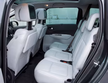 Interior Peugeot 5008 [UK-spec] '2009–13