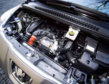 Under The Hood Peugeot 5008 [Japan] '02.2013–02.2014