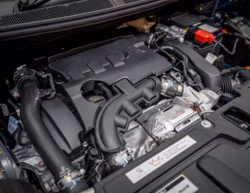 Under The Hood Peugeot 5008 [Malaysia] '2021–24
