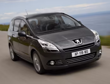 Peugeot 5008 [Worldwide] '2009–13