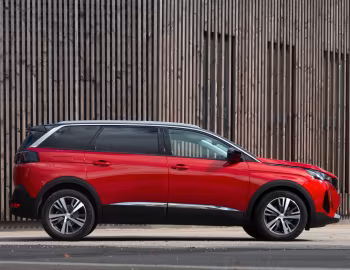 Peugeot 5008 [Worldwide] '2020–24