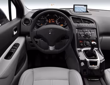 Front Panel Peugeot 5008 [Worldwide] '2009–13