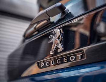 Logotipo Peugeot 5008 [Malaysia] '2021–24